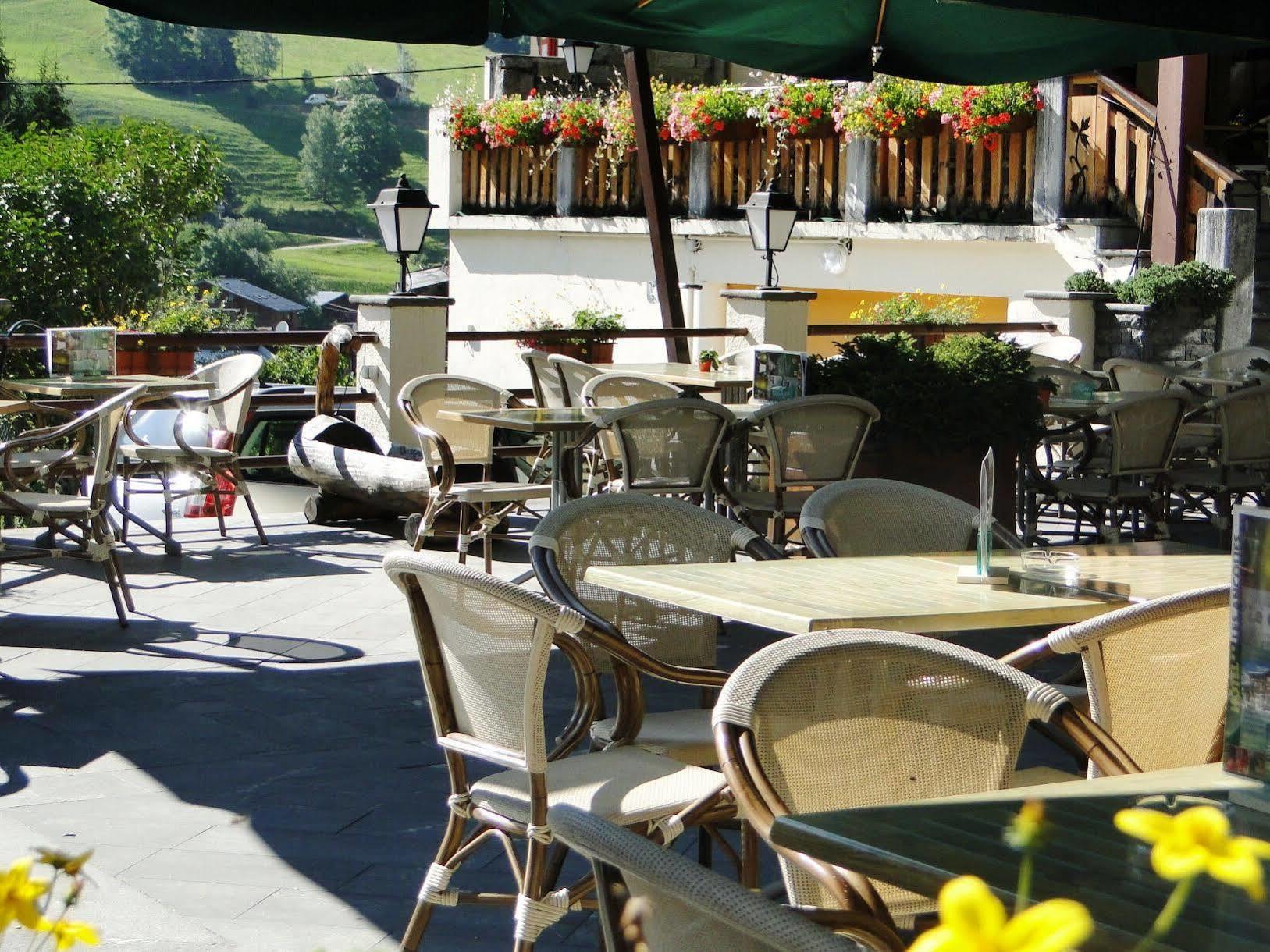 Logis Hotel Les Ancolies Areches Ngoại thất bức ảnh