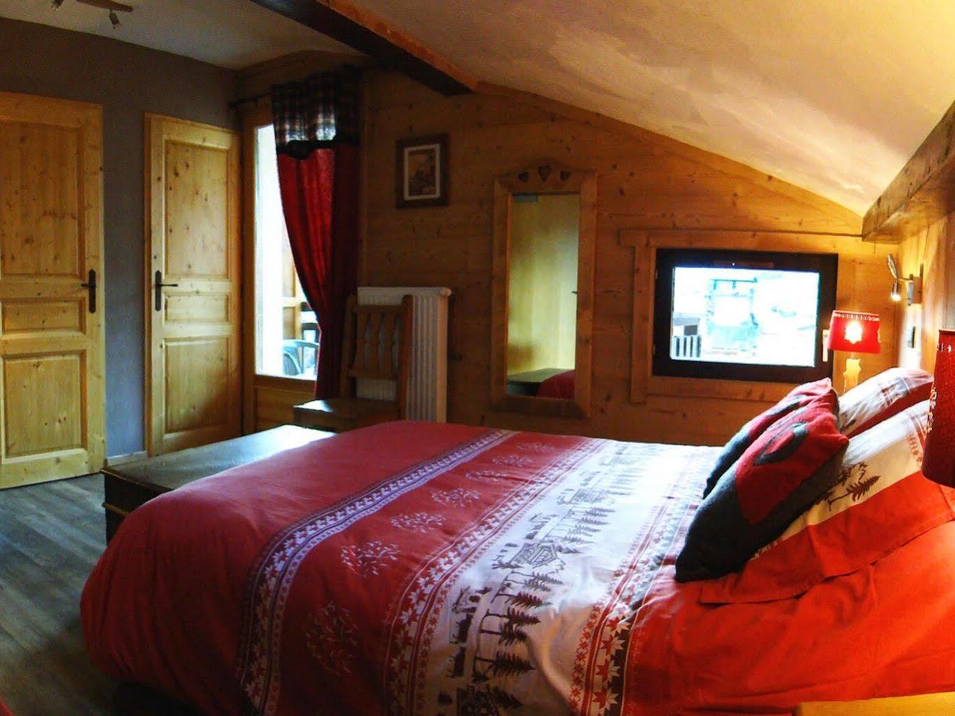 Logis Hotel Les Ancolies Areches Ngoại thất bức ảnh